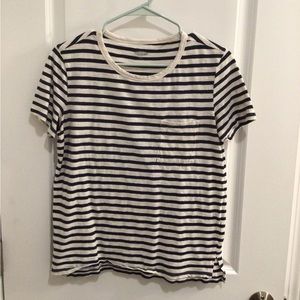 Women’s striped t-shirt, size xs